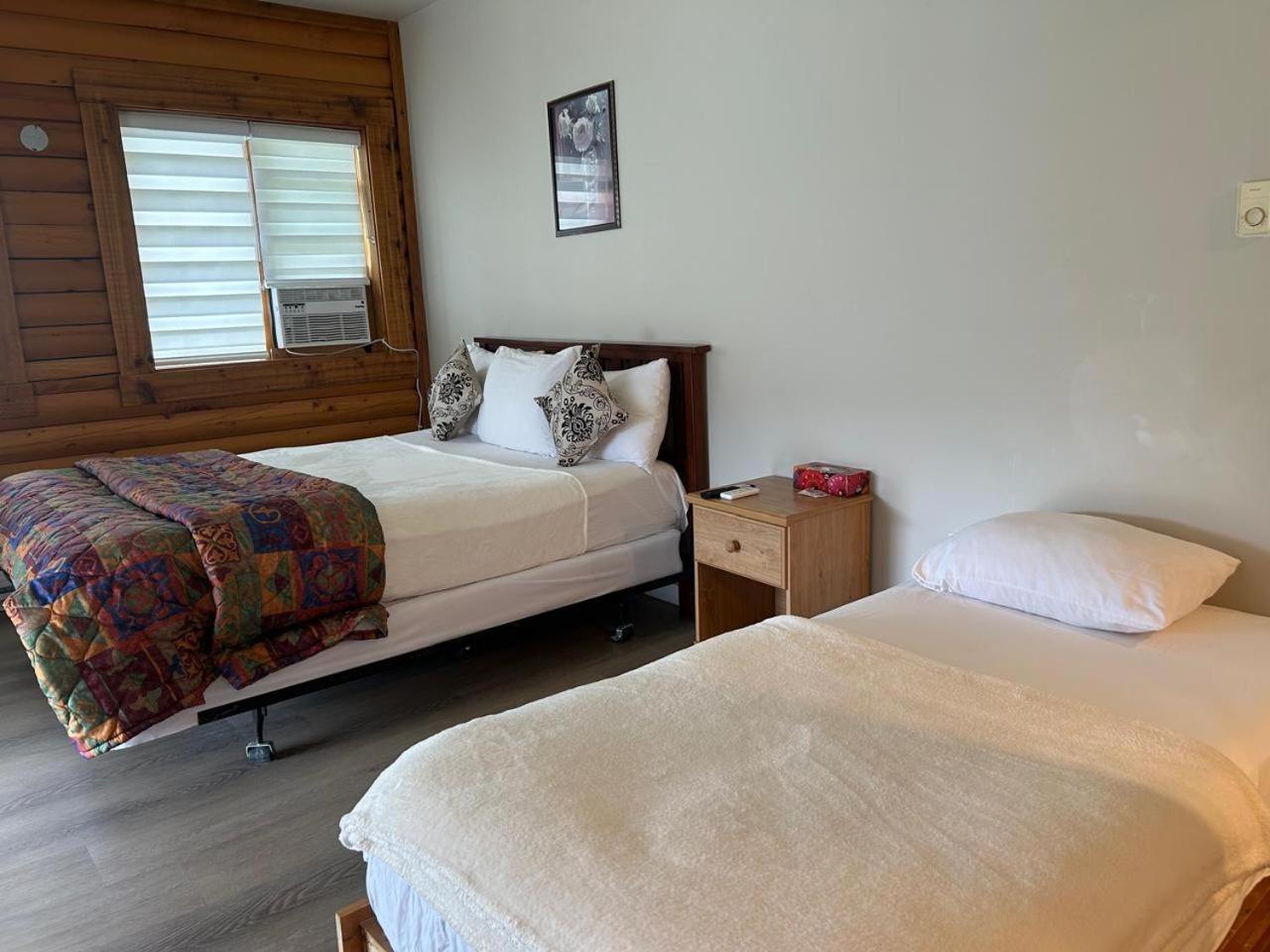 Chase Jade Mountain Motel מראה חיצוני תמונה